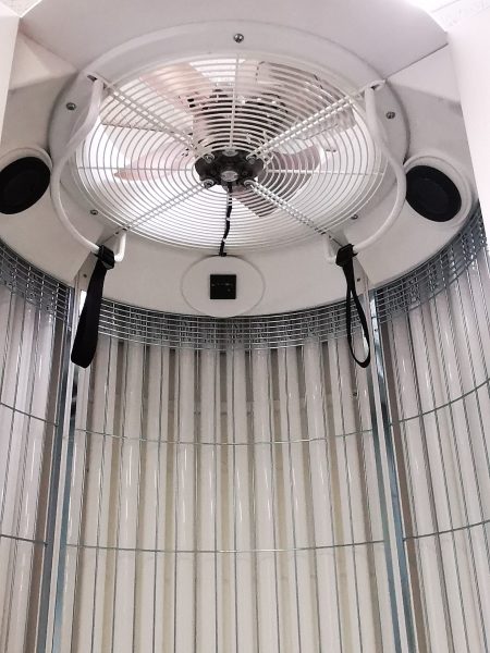 sunbed lamp, sunbed close up, sunbed to help with acne, do sunbeds help acne, sunbed use